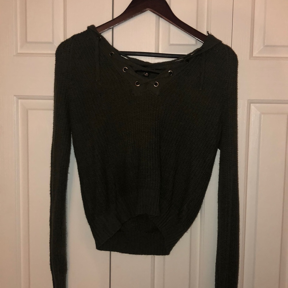 Knitted green sweater!
